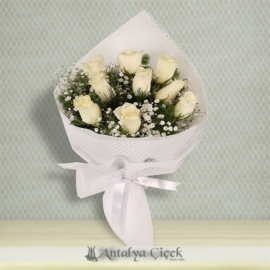  Antalya Lara Çiçekçiler 9 Beyaz Gül Buketi